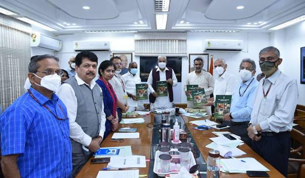 Union Minister for Fisheries, Animal Husbandry and Dairying launches the  portal for National Livestock Mission (NLM) - IndiaDairy