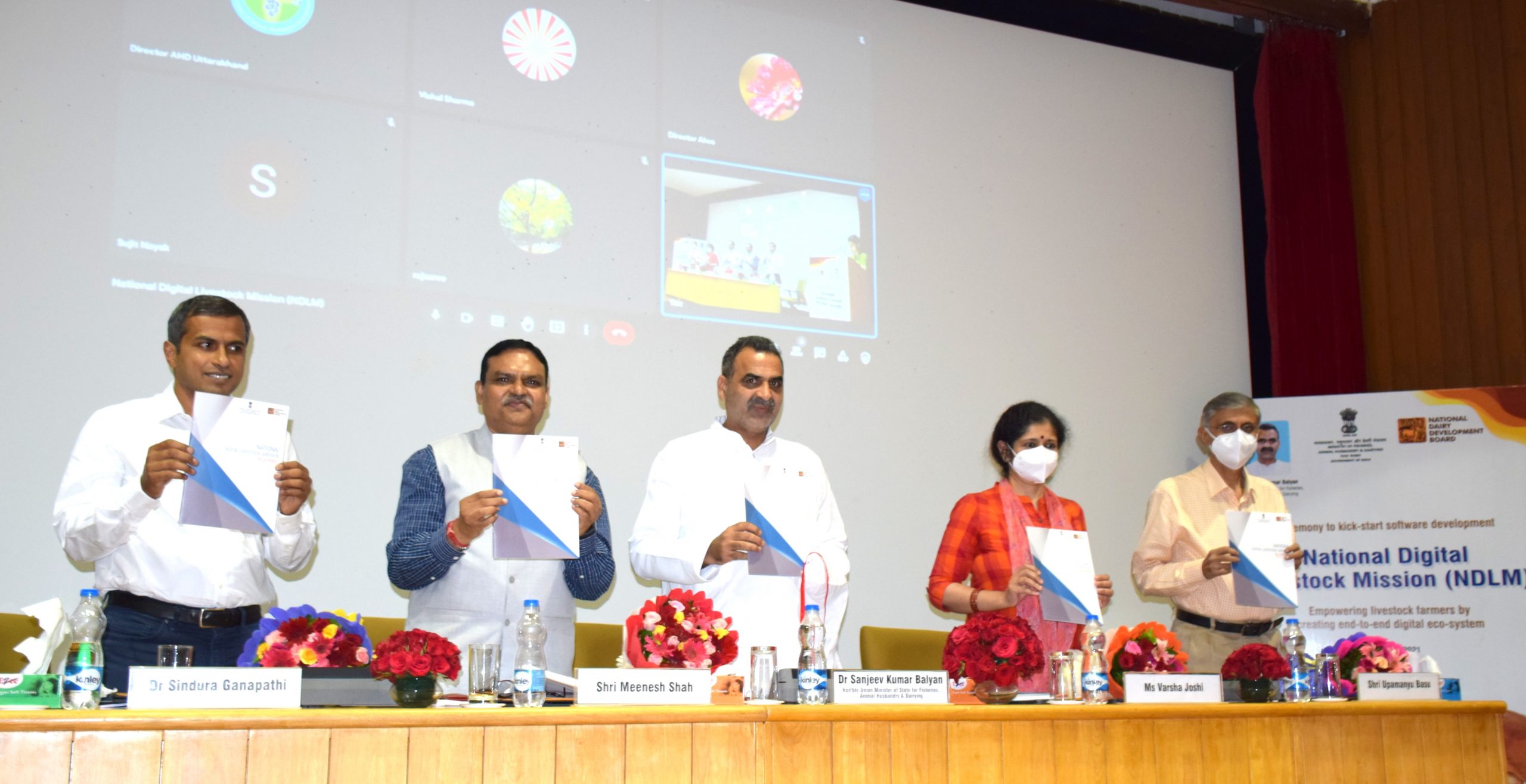 Union Minister of State for Fisheries, Animal Husbandry & Dairying unveils  National Digital Livestock Mission Blueprint at NDDB - IndiaDairy